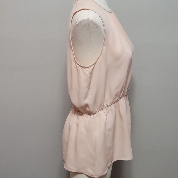 Theory Jethria blush silk peplum blouse size medium - Picture 2 of 7